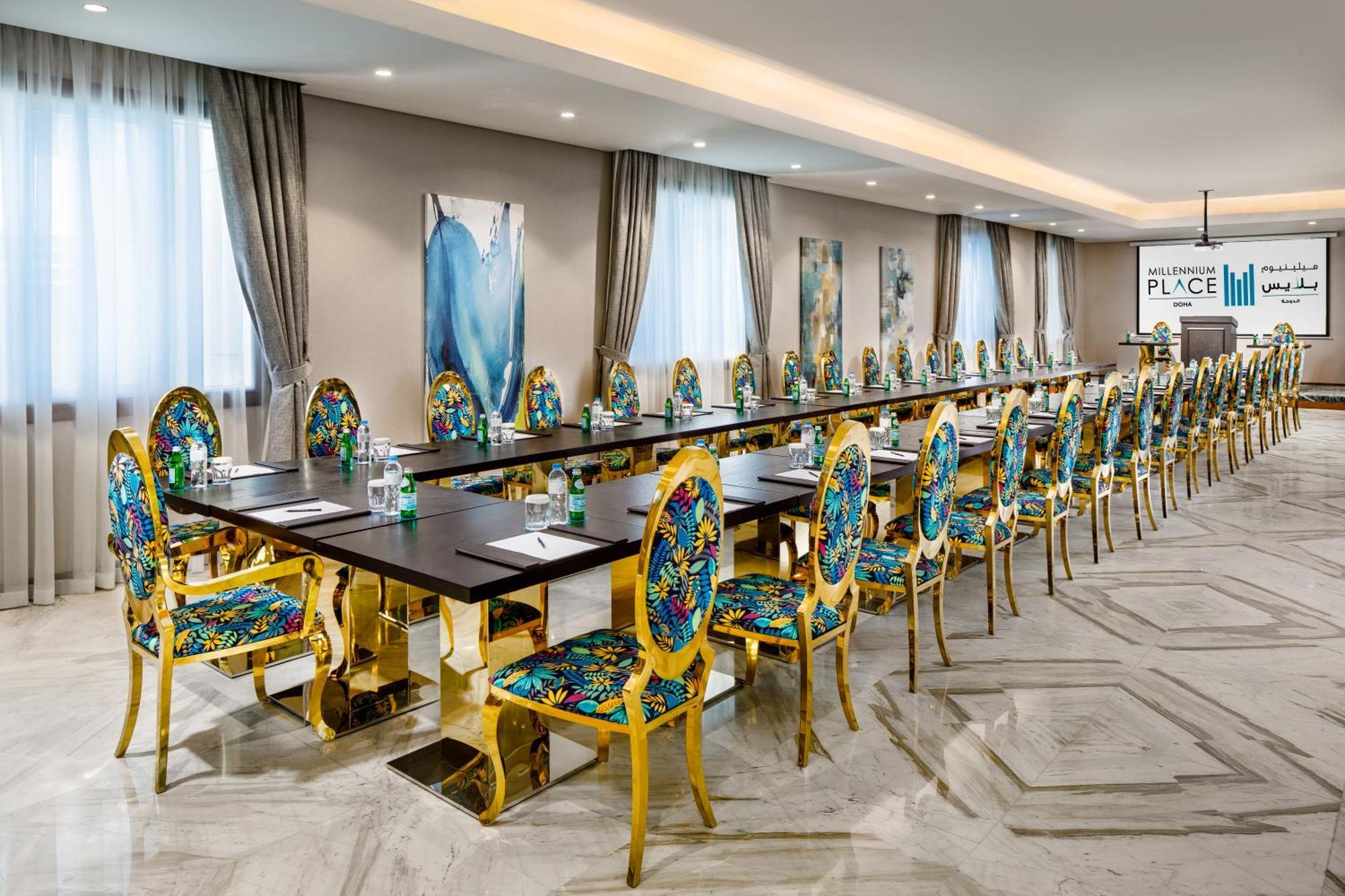Millennium Place Doha Bagian luar foto Meeting room