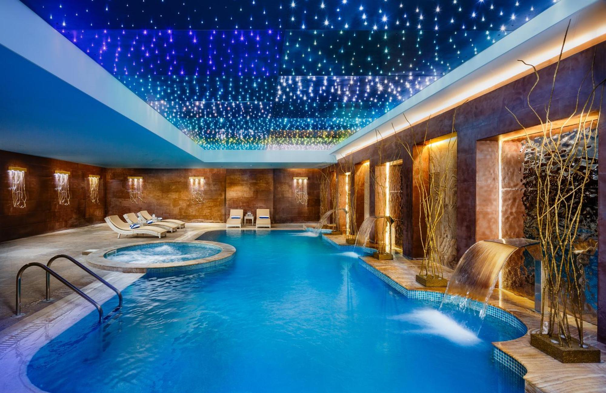 Millennium Place Doha Bagian luar foto Spa at the hotel