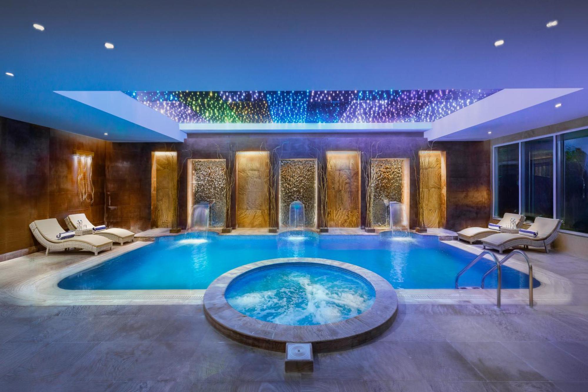 Millennium Place Doha Bagian luar foto Spa at the hotel
