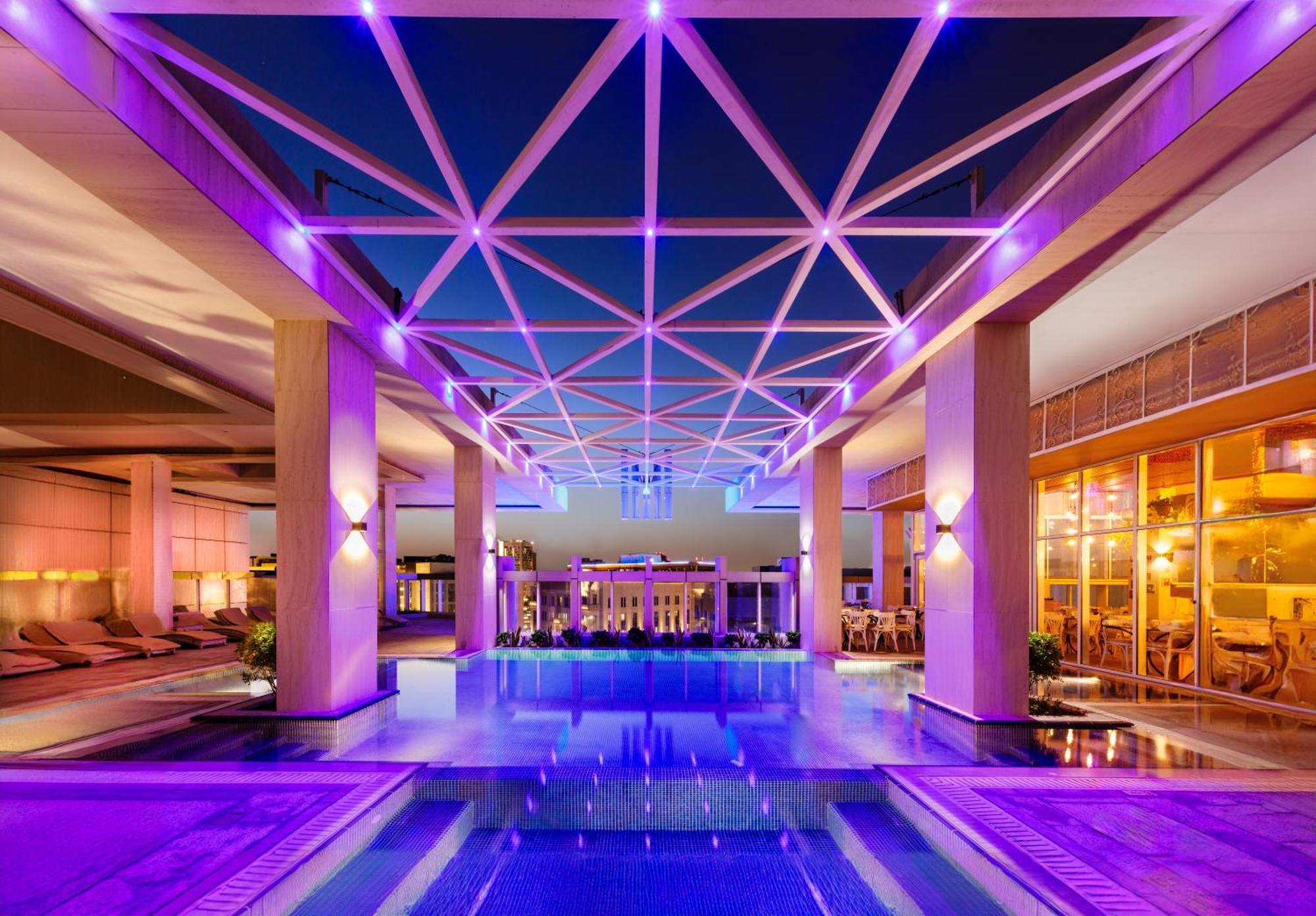 Millennium Place Doha Bagian luar foto The hotel's lobby