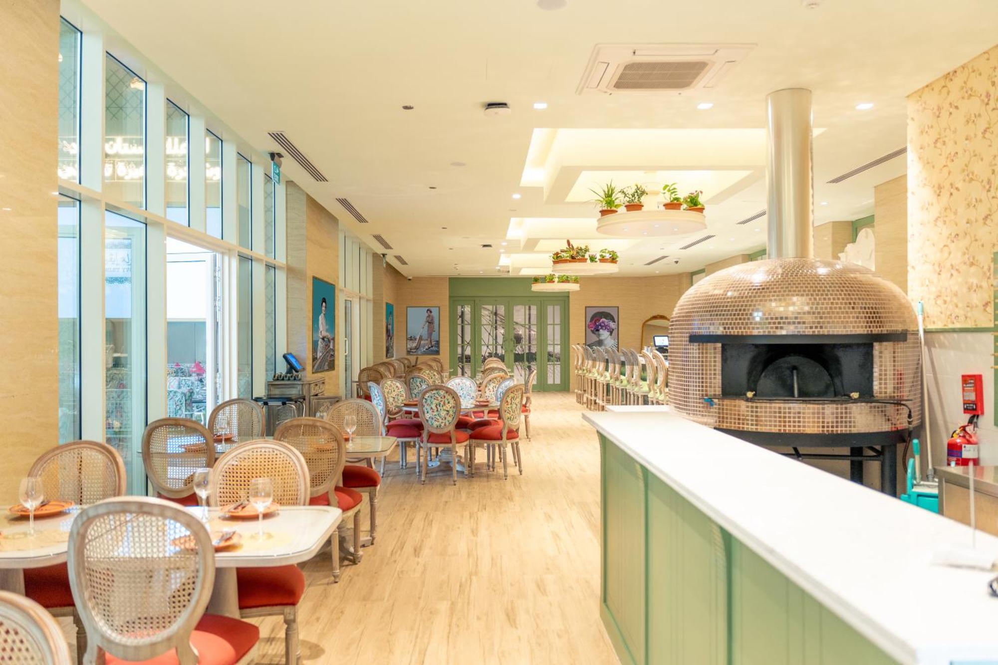 Millennium Place Doha Bagian luar foto The restaurant
